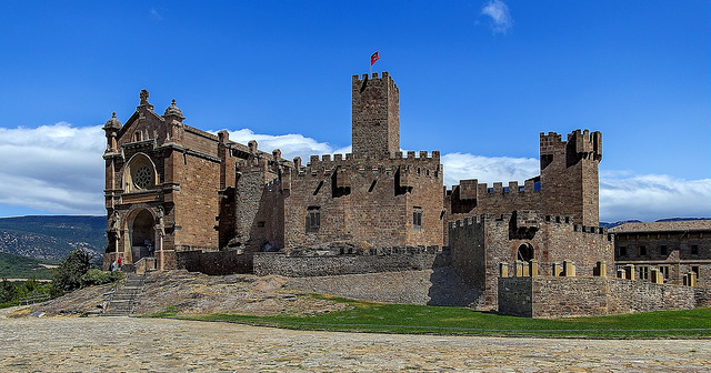 Construcciones de piedra - Página 22 Castillo-de-Javier-2